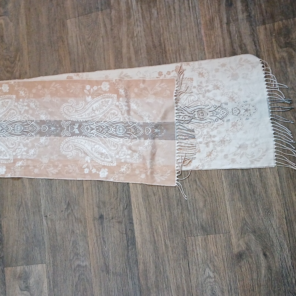 Lord & Taylor Reversible Fringe Scarf. - Picture 5 of 8
